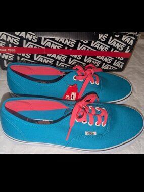 New Boxed VANS OFF THE WALL Pop Lace Bluebird Unisex Shoes Mens 8.5 Womens 10